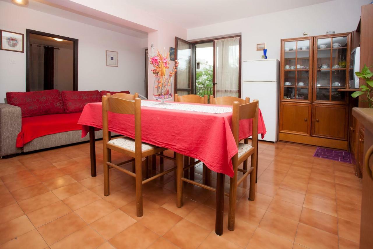 Apartment Regina Rovinj Exteriör bild