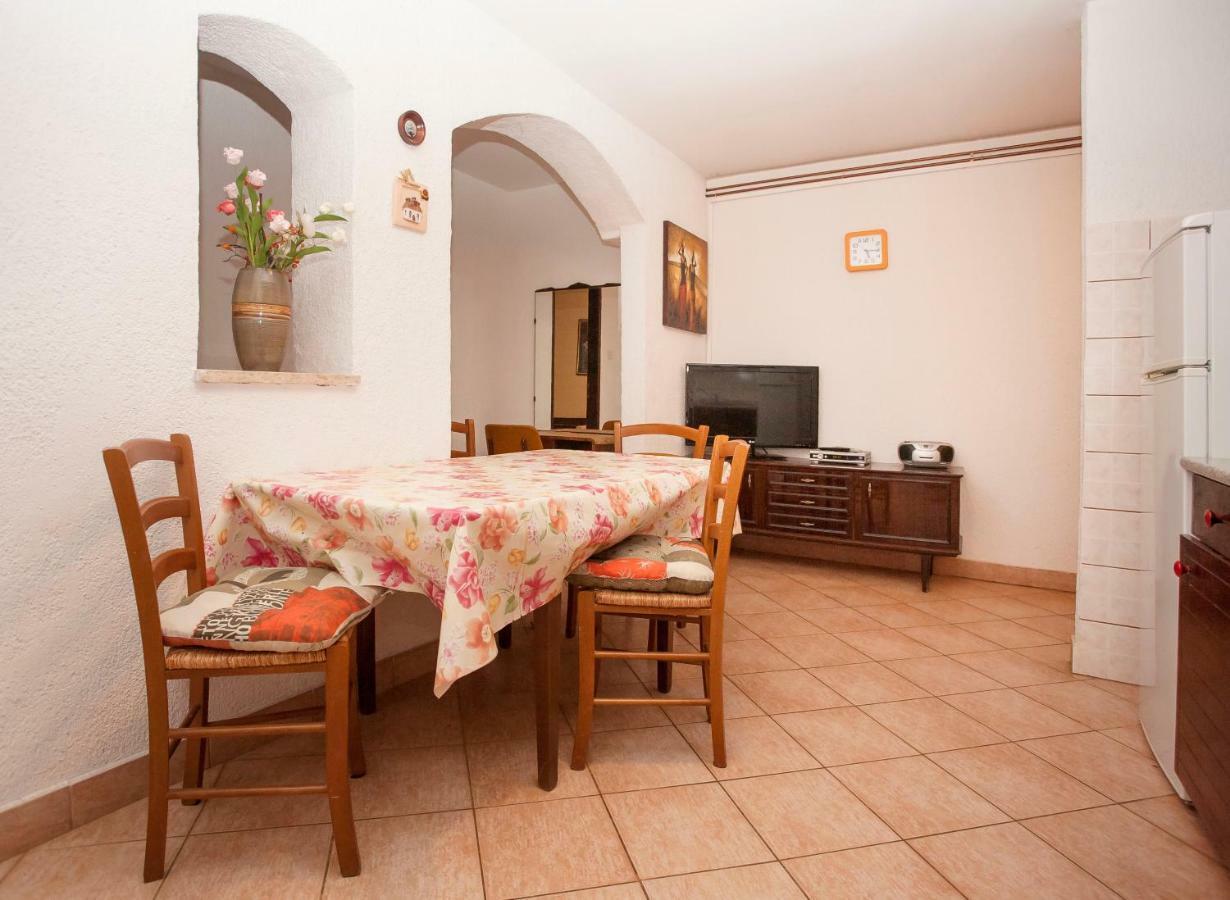 Apartment Regina Rovinj Exteriör bild