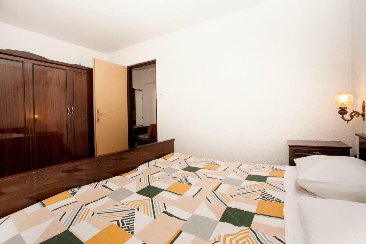 Apartment Regina Rovinj Exteriör bild