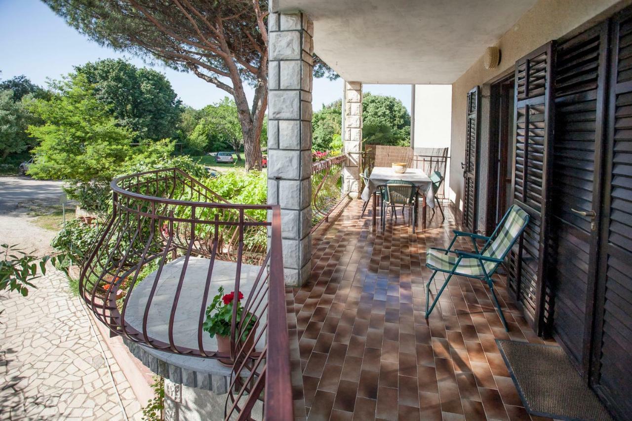 Apartment Regina Rovinj Exteriör bild