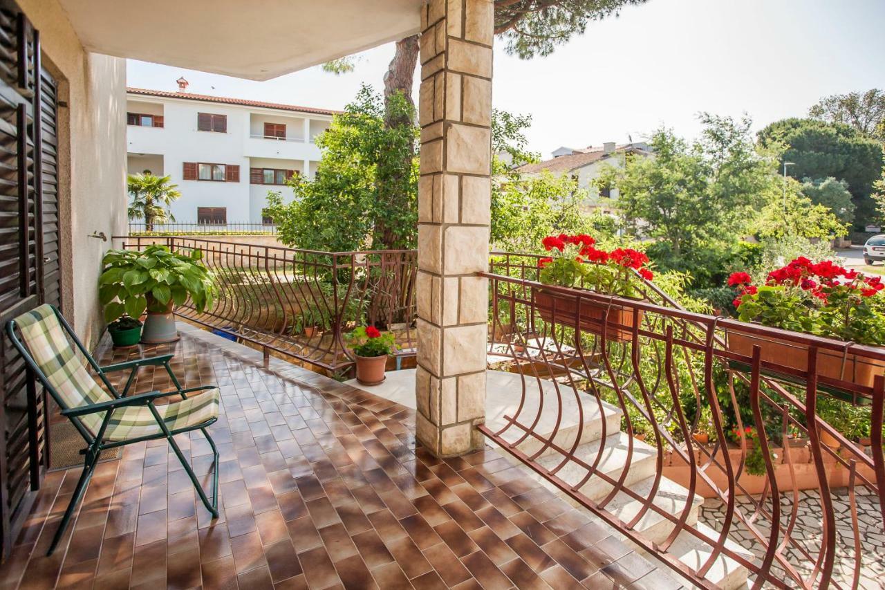 Apartment Regina Rovinj Exteriör bild