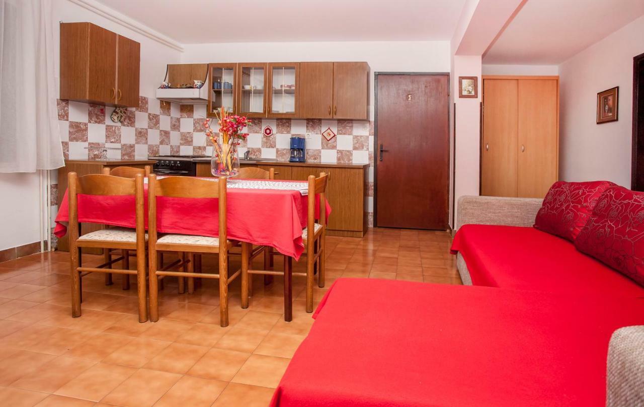 Apartment Regina Rovinj Exteriör bild